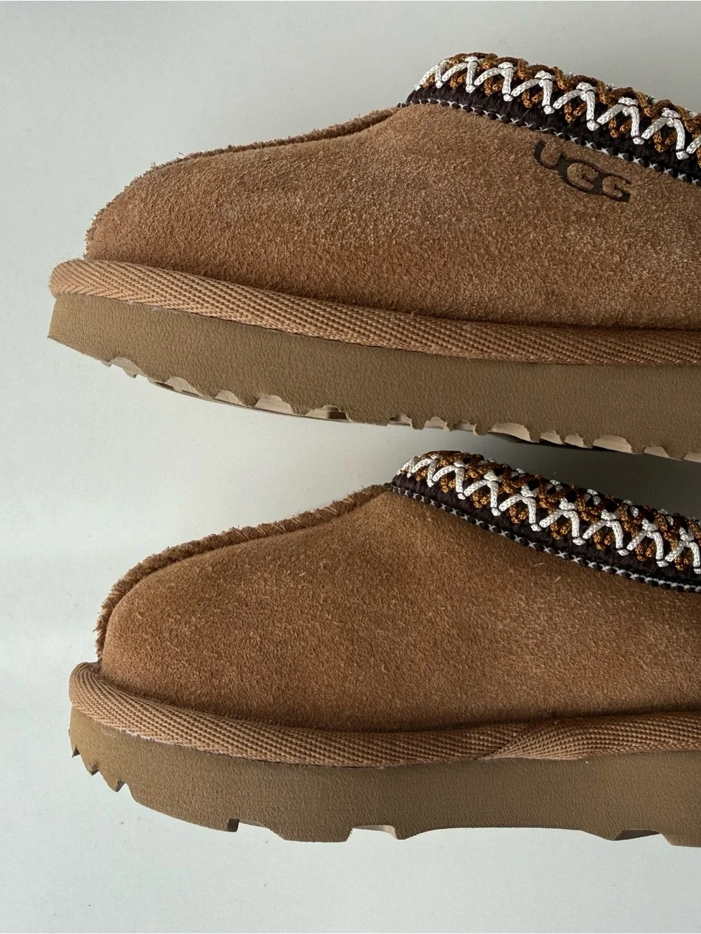 UGG Kids Chestnut Slip-On Shearling-Lined Slippers